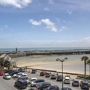 https://le-gambetta-cancale-vue-mer.inbrittany.com